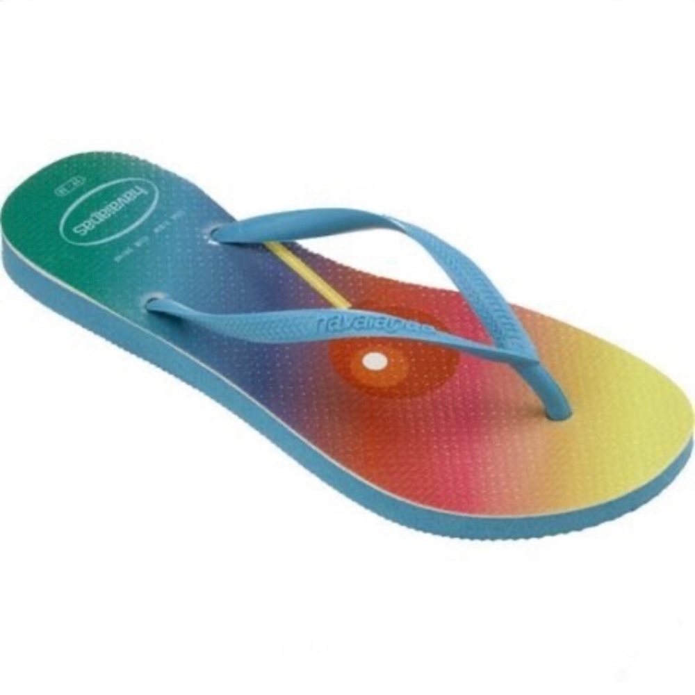 Havaianas x Dylan’s Candy Bar Flip Flops w/ Charms - Picture 2 of 8